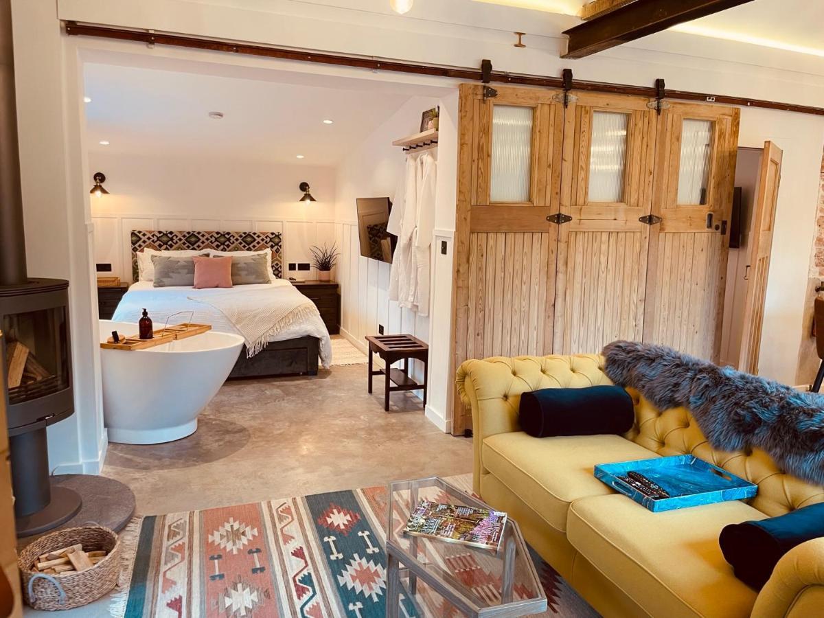 Luxury Barn With Hot Tub, Spa Treatments, Private Dining Little Budworth Eksteriør billede