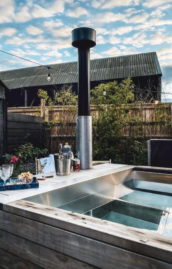 Luxury Barn With Hot Tub, Spa Treatments, Private Dining Little Budworth Eksteriør billede